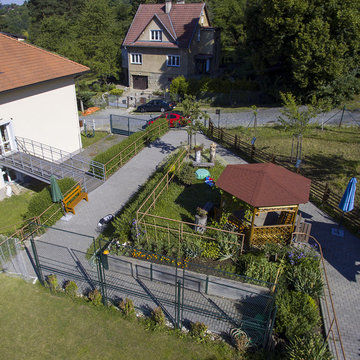 Domov Jabloňová - bezpečná zahrada