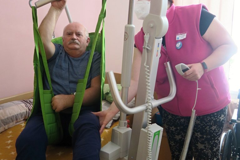 Máme nového pomocníka v péči o seniory Domova Harmonie 