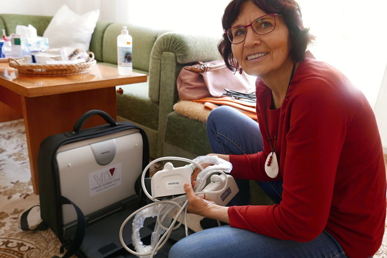 Pacientům hospice nově pomáhá mobilní ultrazvuk  