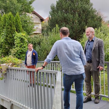 Získané prostředky využijeme k dotvoření domáckého prostředí v domově seniorů a jeho okolí, říká do kamery Dan Žárský, ředitel střediska