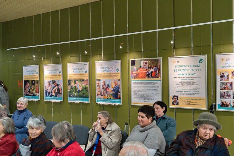 Vernisáž výstavy Společnost přátelská všem generacím