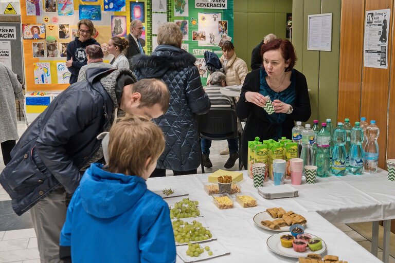 Vernisáž výstavy Společnost přátelská všem generacím