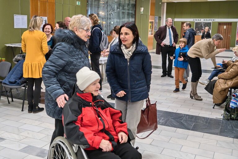 Vernisáž výstavy Společnost přátelská všem generacím