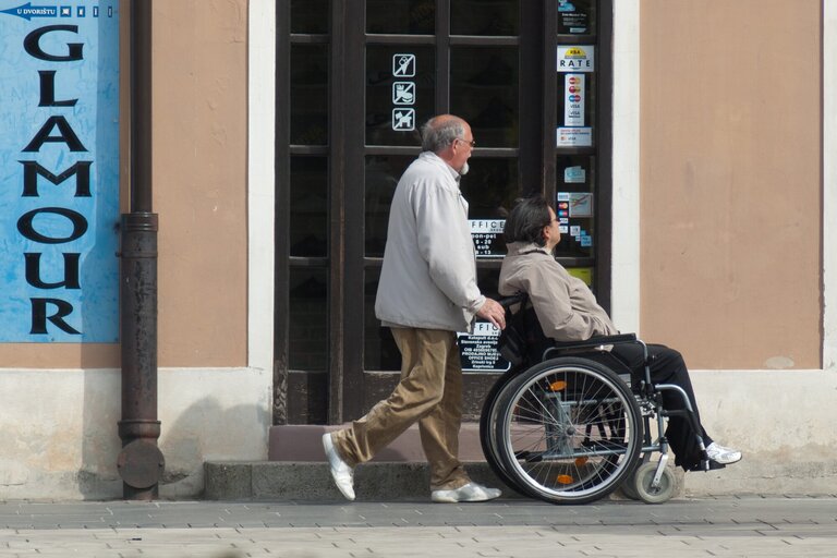 Diakonie Vsetín zve na besedy Podaná ruka pečujícím