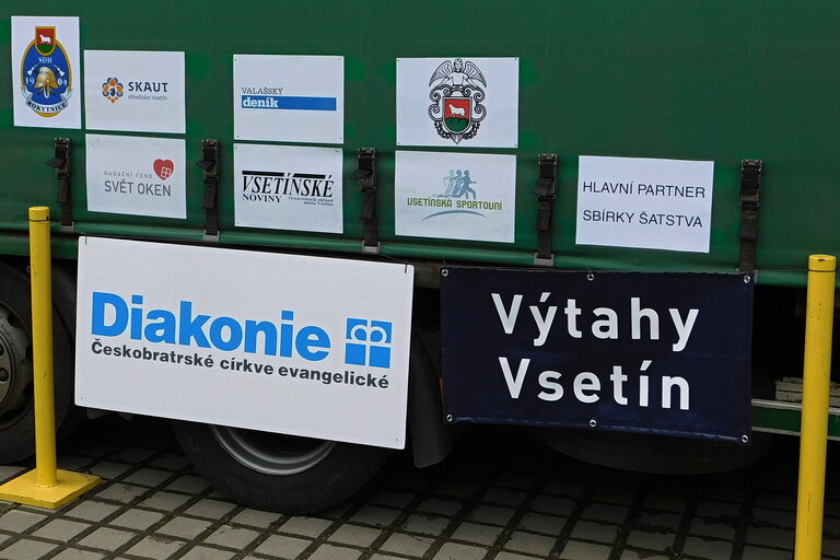 Květnová Sbírka šatstva