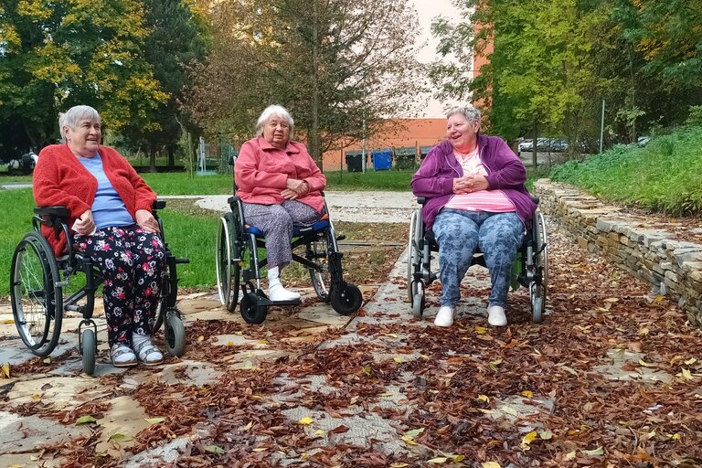 Budujeme bezbariérovou zahradu u Domova Harmonie